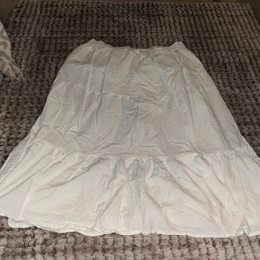 PrettyLittleThing White Tiered A-Line Maxi Skirt